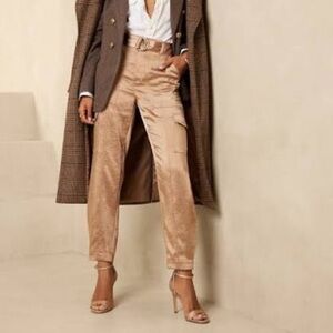 New Banana Republic Prado Champagne Satin Cargo Pants size 14